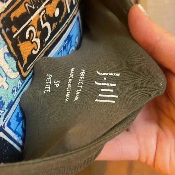 J Jill tank - Picture 4 of 4